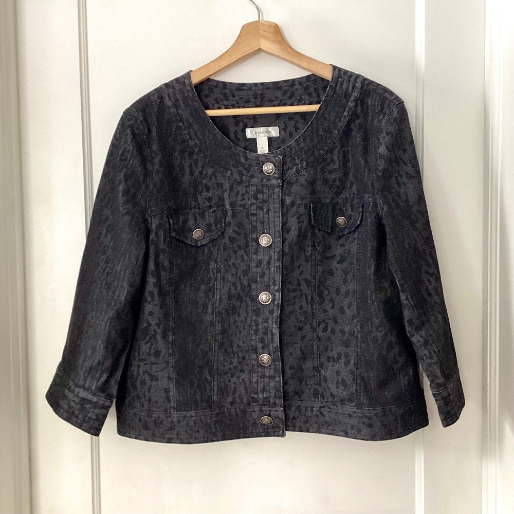 Black Denim Animal Print Jean Jacket Size XL Cropped Lightweight Metal buttons